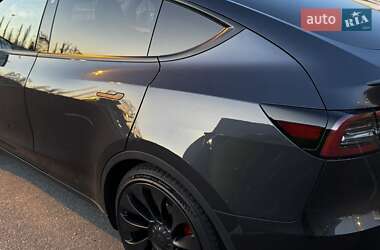 Внедорожник / Кроссовер Tesla Model Y 2024 в 