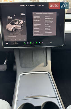 Позашляховик / Кросовер Tesla Model Y 2024 в 
