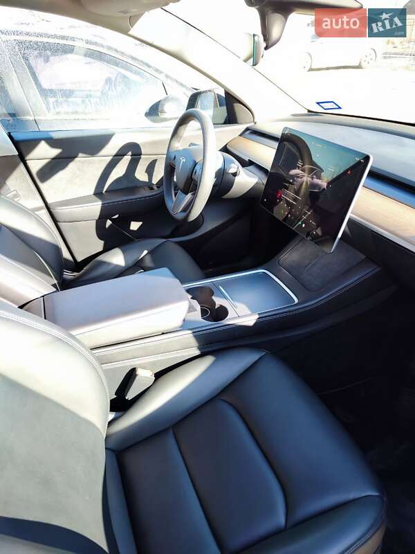 Внедорожник / Кроссовер Tesla Model Y 2022 в Львове