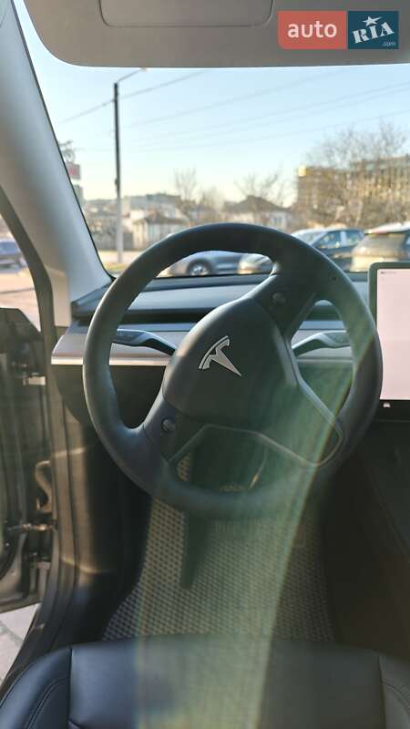 Позашляховик / Кросовер Tesla Model Y 2023 в Львові