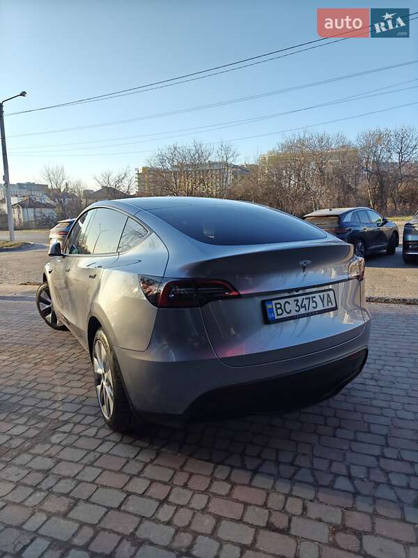 Позашляховик / Кросовер Tesla Model Y 2023 в Львові