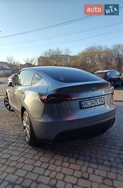 Позашляховик / Кросовер Tesla Model Y 2023 в 