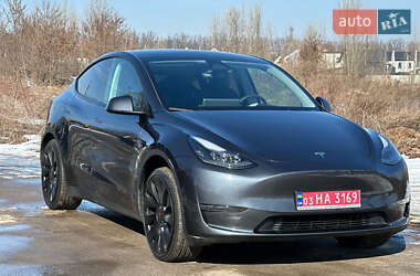 Внедорожник / Кроссовер Tesla Model Y 2024 в 