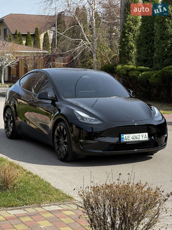 Tesla Model Y 2021