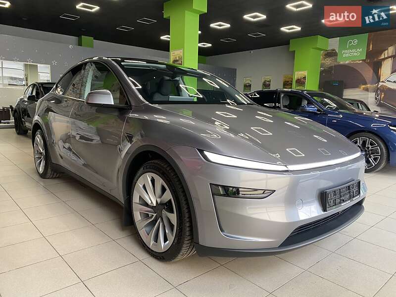 Внедорожник / Кроссовер Tesla Model Y 2025 в 