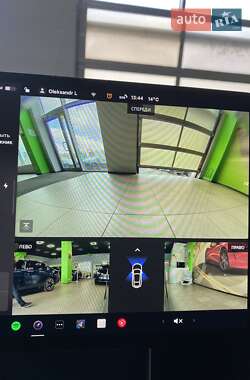 Внедорожник / Кроссовер Tesla Model Y 2025 в 