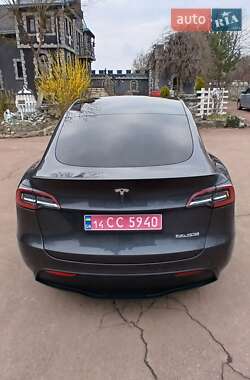 Позашляховик / Кросовер Tesla Model Y 2022 в 