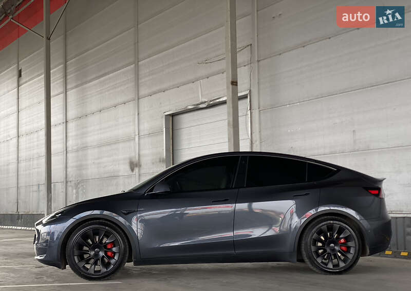 Внедорожник / Кроссовер Tesla Model Y 2022 в Ровно