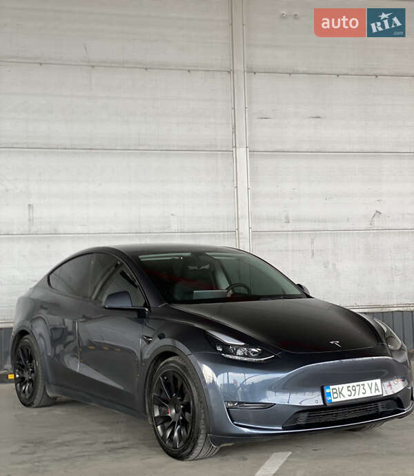 Внедорожник / Кроссовер Tesla Model Y 2022 в Ровно