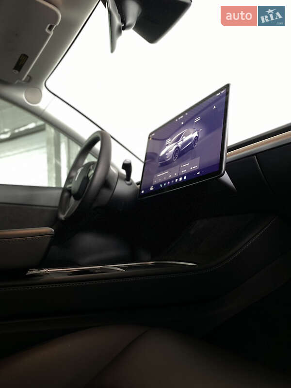 Внедорожник / Кроссовер Tesla Model Y 2022 в Ровно