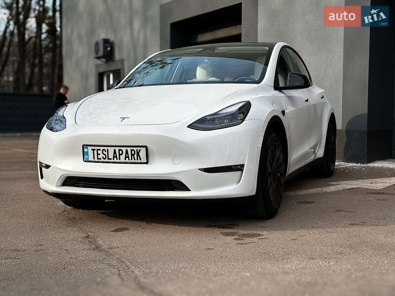 Позашляховик / Кросовер Tesla Model Y 2022 в Києві