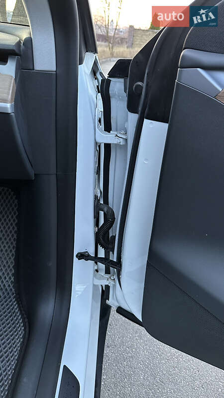 Внедорожник / Кроссовер Tesla Model Y 2022 в Житомире