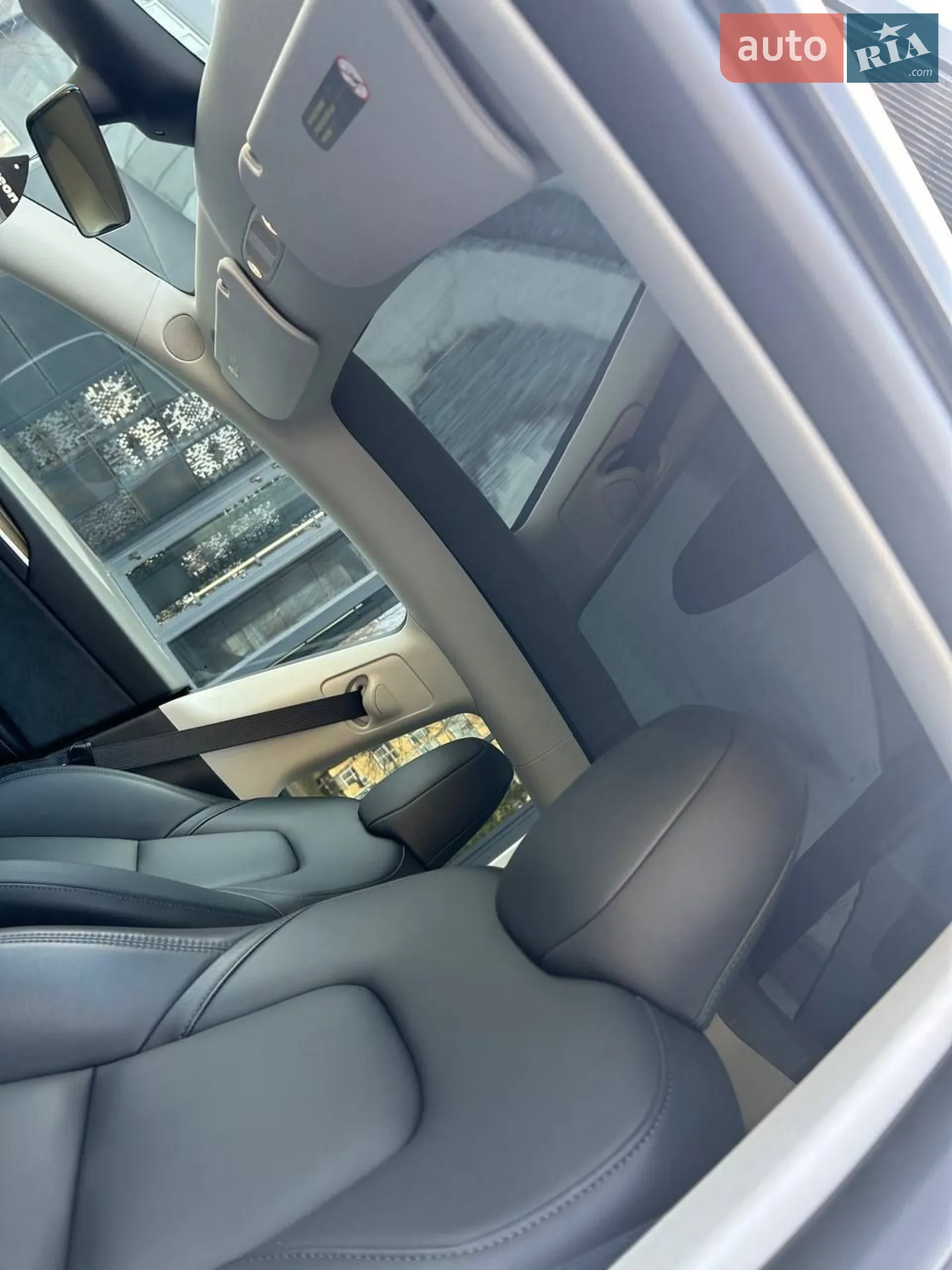 2023 Tesla Model Y - мініатюра 28