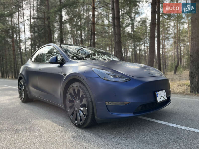 Позашляховик / Кросовер Tesla Model Y 2020 в Києві