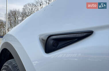 Внедорожник / Кроссовер Tesla Model Y 2023 в 