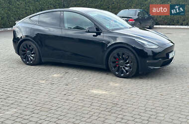 Внедорожник / Кроссовер Tesla Model Y 2022 в 