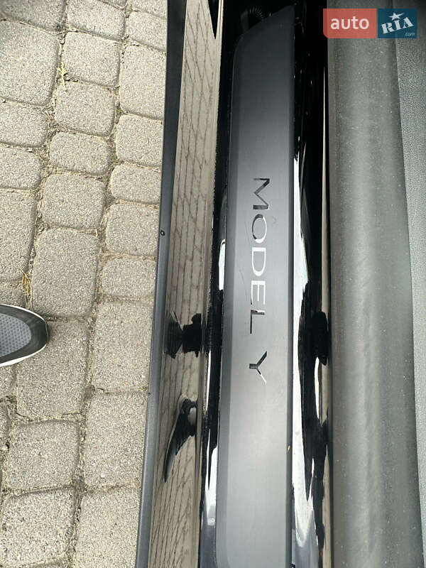 Внедорожник / Кроссовер Tesla Model Y 2022 в Долине