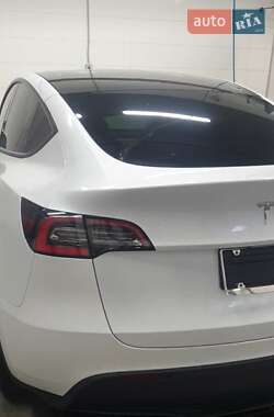 Внедорожник / Кроссовер Tesla Model Y 2020 в 