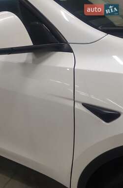 Внедорожник / Кроссовер Tesla Model Y 2020 в 