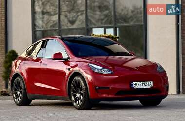Позашляховик / Кросовер Tesla Model Y 2021 в 
