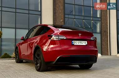 Позашляховик / Кросовер Tesla Model Y 2021 в 
