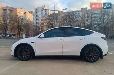 Внедорожник / Кроссовер Tesla Model Y 2022 в 