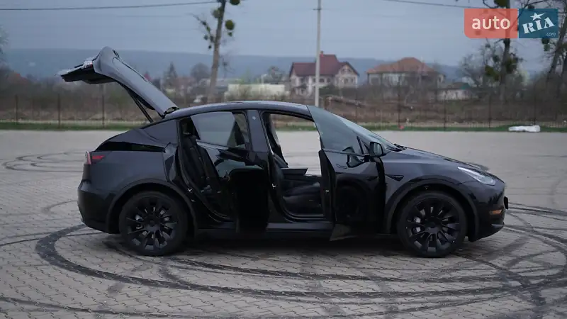 Tesla Model Y 2022