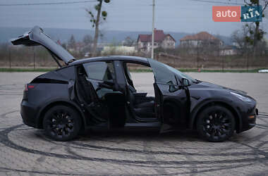 Внедорожник / Кроссовер Tesla Model Y 2022 в 
