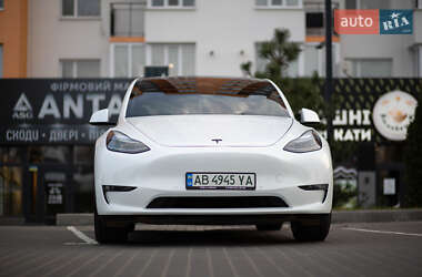 Внедорожник / Кроссовер Tesla Model Y 2021 в 