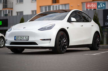 Внедорожник / Кроссовер Tesla Model Y 2021 в 