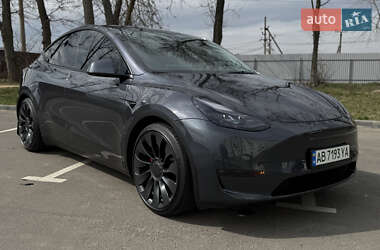 Внедорожник / Кроссовер Tesla Model Y 2021 в 