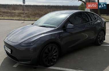 Внедорожник / Кроссовер Tesla Model Y 2021 в 