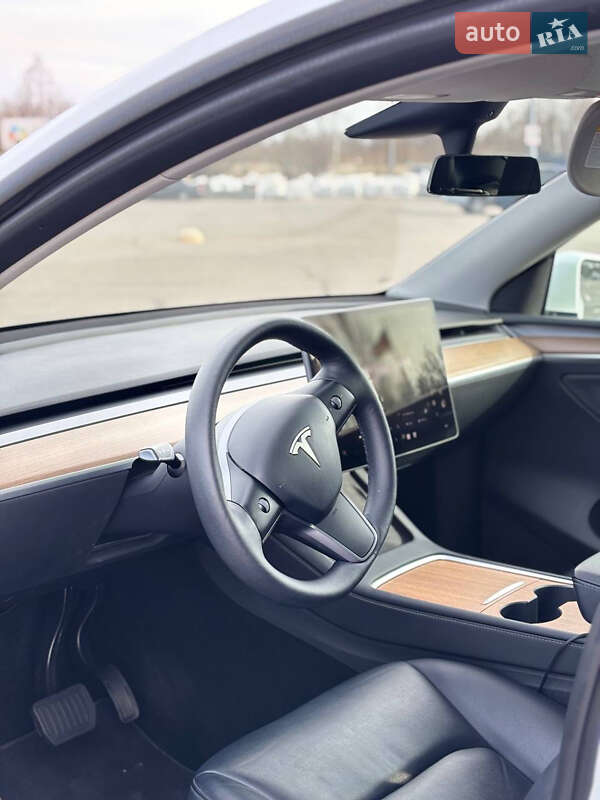 Внедорожник / Кроссовер Tesla Model Y 2023 в Днепре фото 36 Внедорожник / Кроссовер Tesla Model Y 2023 в Днепре