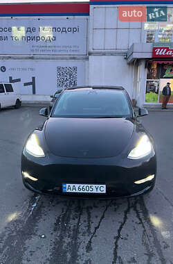 Внедорожник / Кроссовер Tesla Model Y 2021 в 