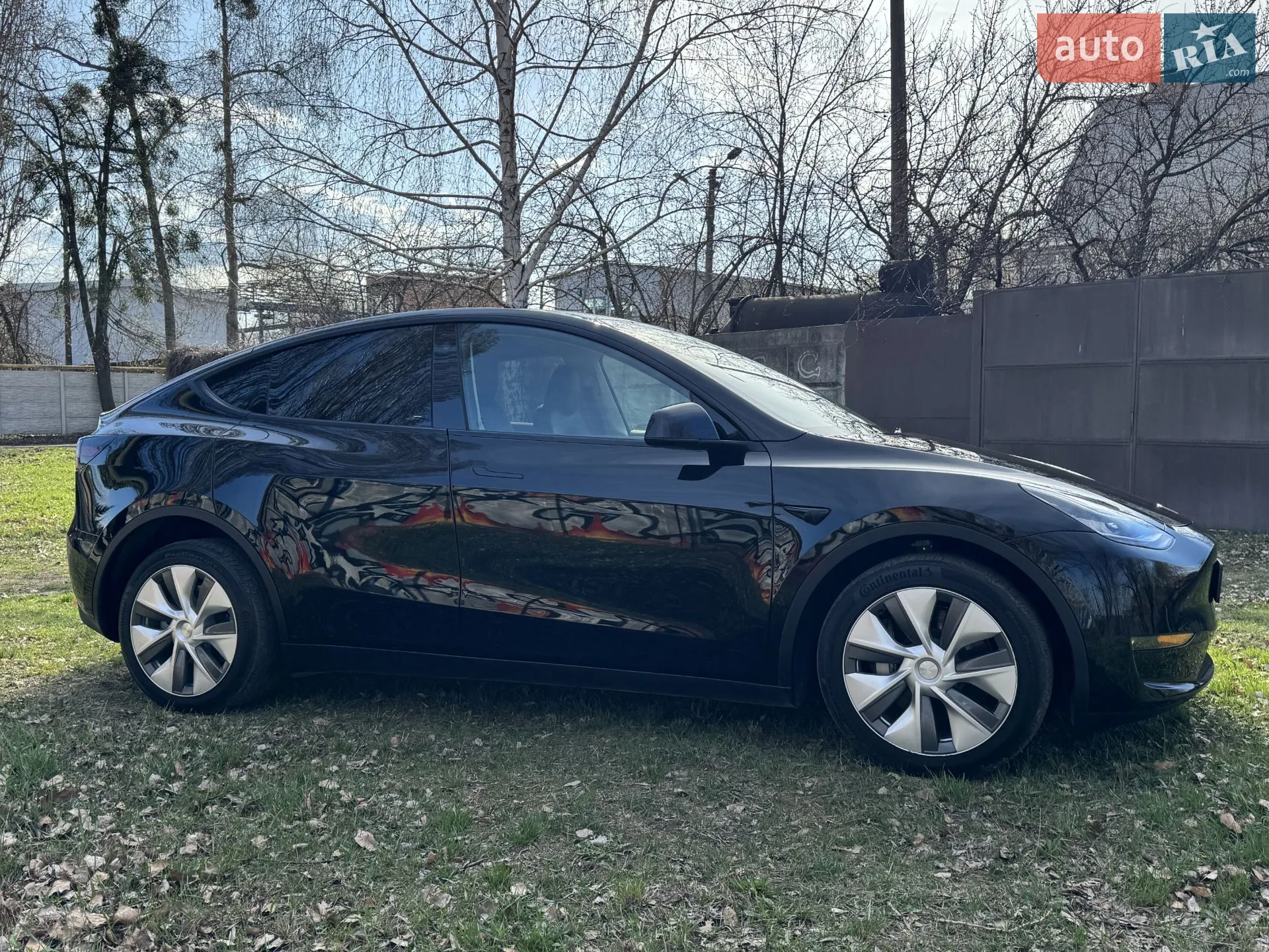 2023 Tesla Model Y - мініатюра 2