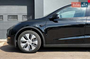 Внедорожник / Кроссовер Tesla Model Y 2023 в 