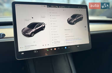 Позашляховик / Кросовер Tesla Model Y 2023 в 