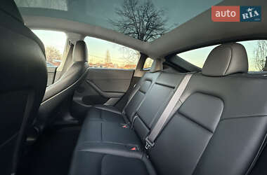 Позашляховик / Кросовер Tesla Model Y 2023 в 