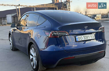 Внедорожник / Кроссовер Tesla Model Y 2021 в 