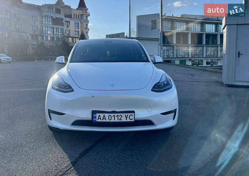 Tesla Model Y 2020
