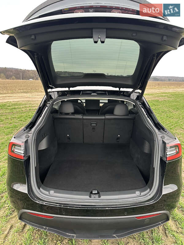 Внедорожник / Кроссовер Tesla Model Y 2022 в Львове