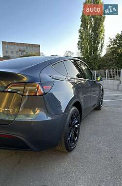 Внедорожник / Кроссовер Tesla Model Y 2022 в 