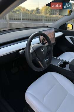 Внедорожник / Кроссовер Tesla Model Y 2022 в 