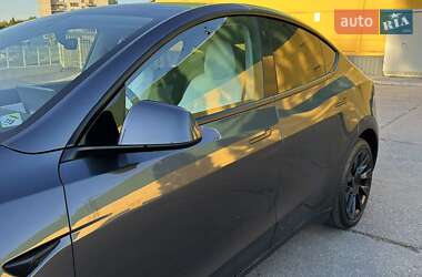 Внедорожник / Кроссовер Tesla Model Y 2022 в 