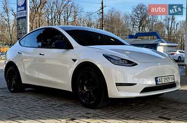 Внедорожник / Кроссовер Tesla Model Y 2022 в 
