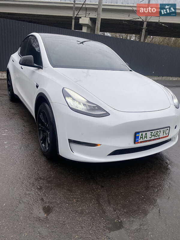 Позашляховик / Кросовер Tesla Model Y 2020 в Києві