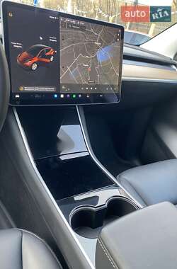 Внедорожник / Кроссовер Tesla Model Y 2020 в 