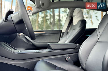 Внедорожник / Кроссовер Tesla Model Y 2023 в 
