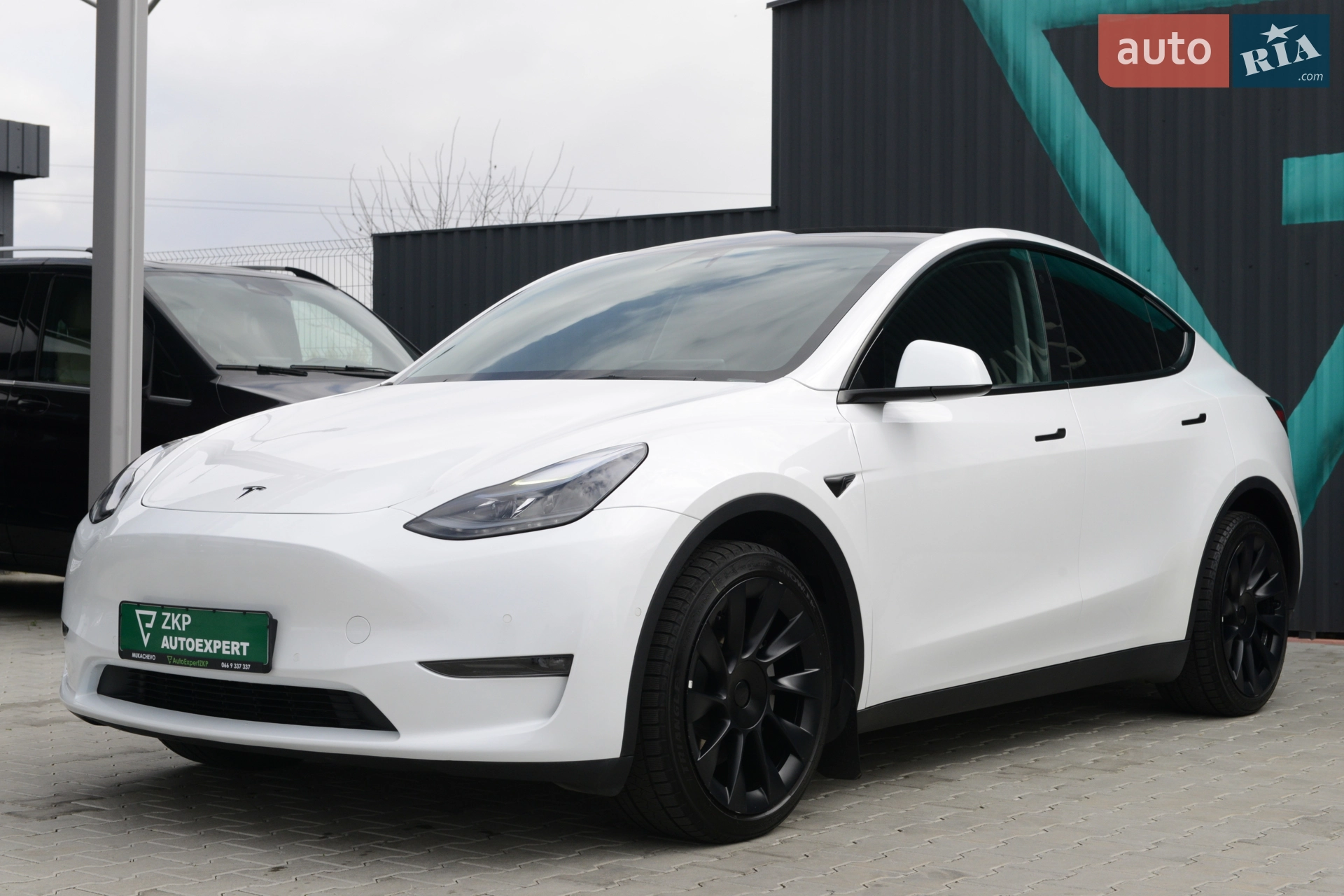 2022 Tesla Model Y - мініатюра 5