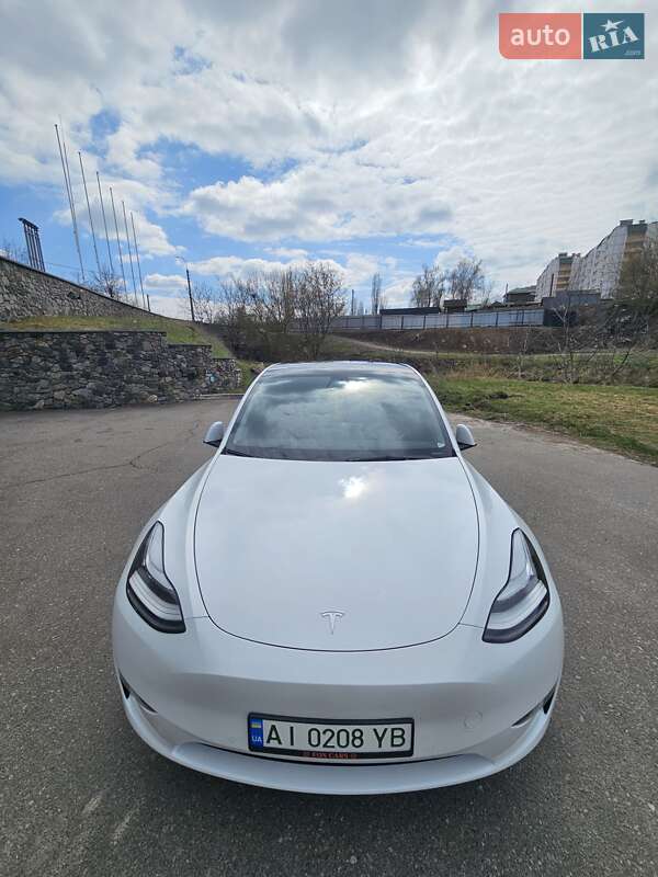 Внедорожник / Кроссовер Tesla Model Y 2022 в Киеве